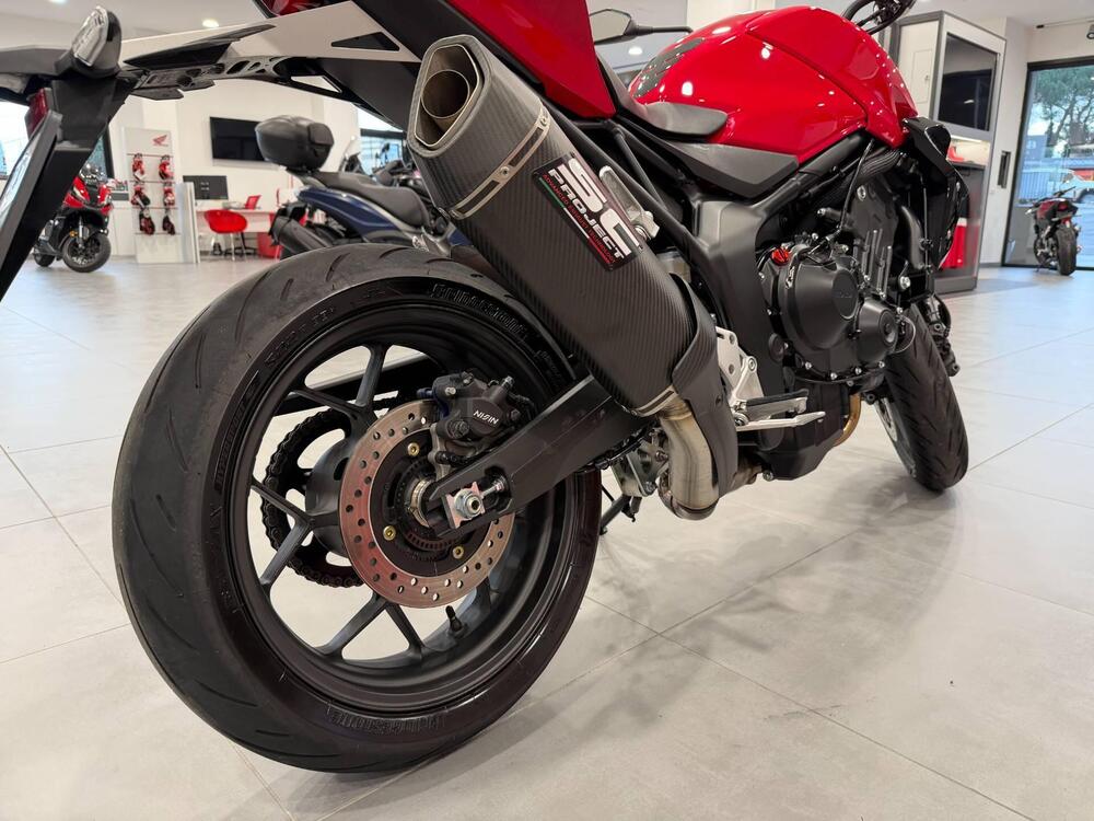 Honda CB 1000 Hornet (2025) (12)