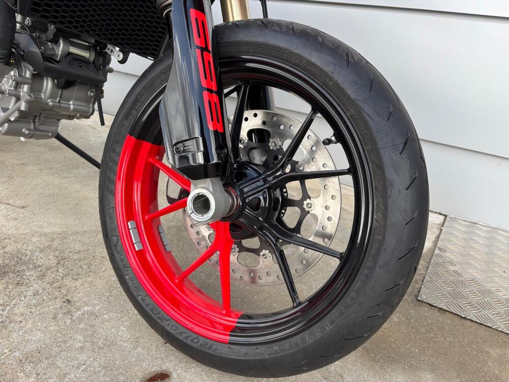 Ducati Hypermotard 698 Mono RVE (2024 - 25) (3)