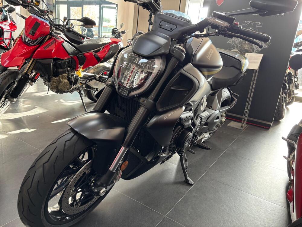 Ducati Diavel V4 (2023 - 25) (7)
