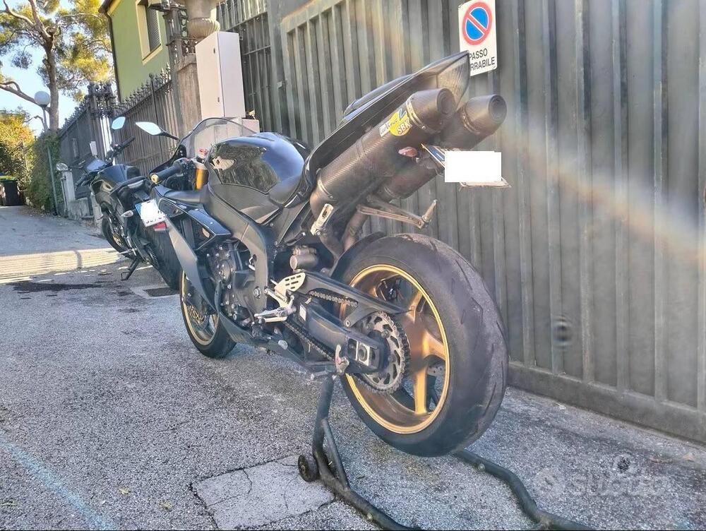 Yamaha YZF R1 (2007 - 08) (2)