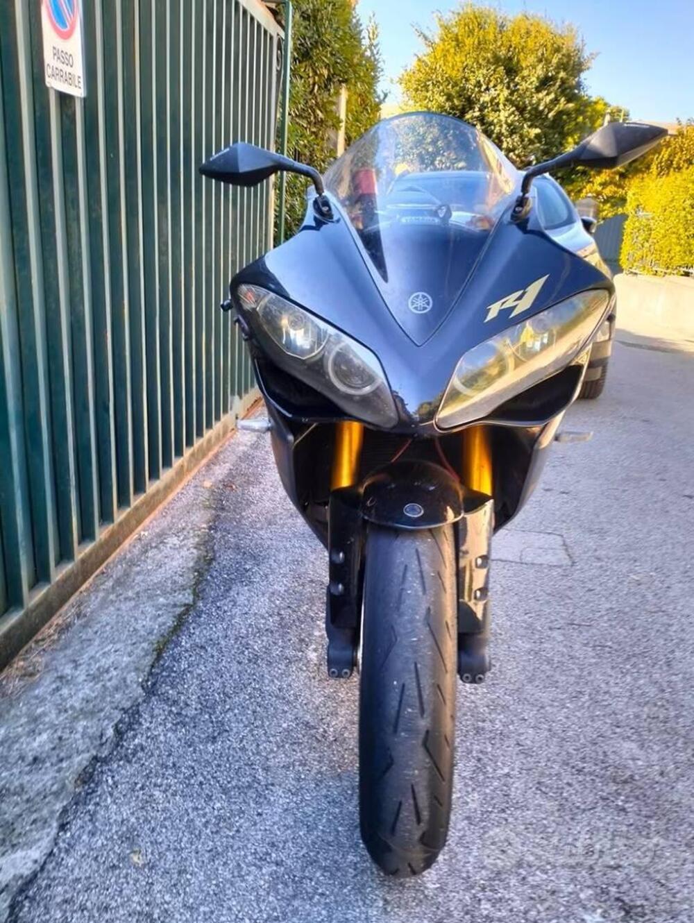 Yamaha YZF R1 (2007 - 08) (3)