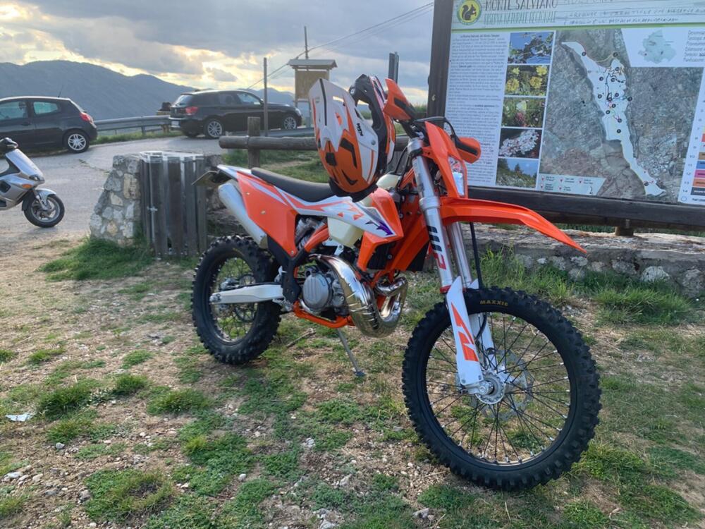 KTM 300 EXC TPI (2023) (2)