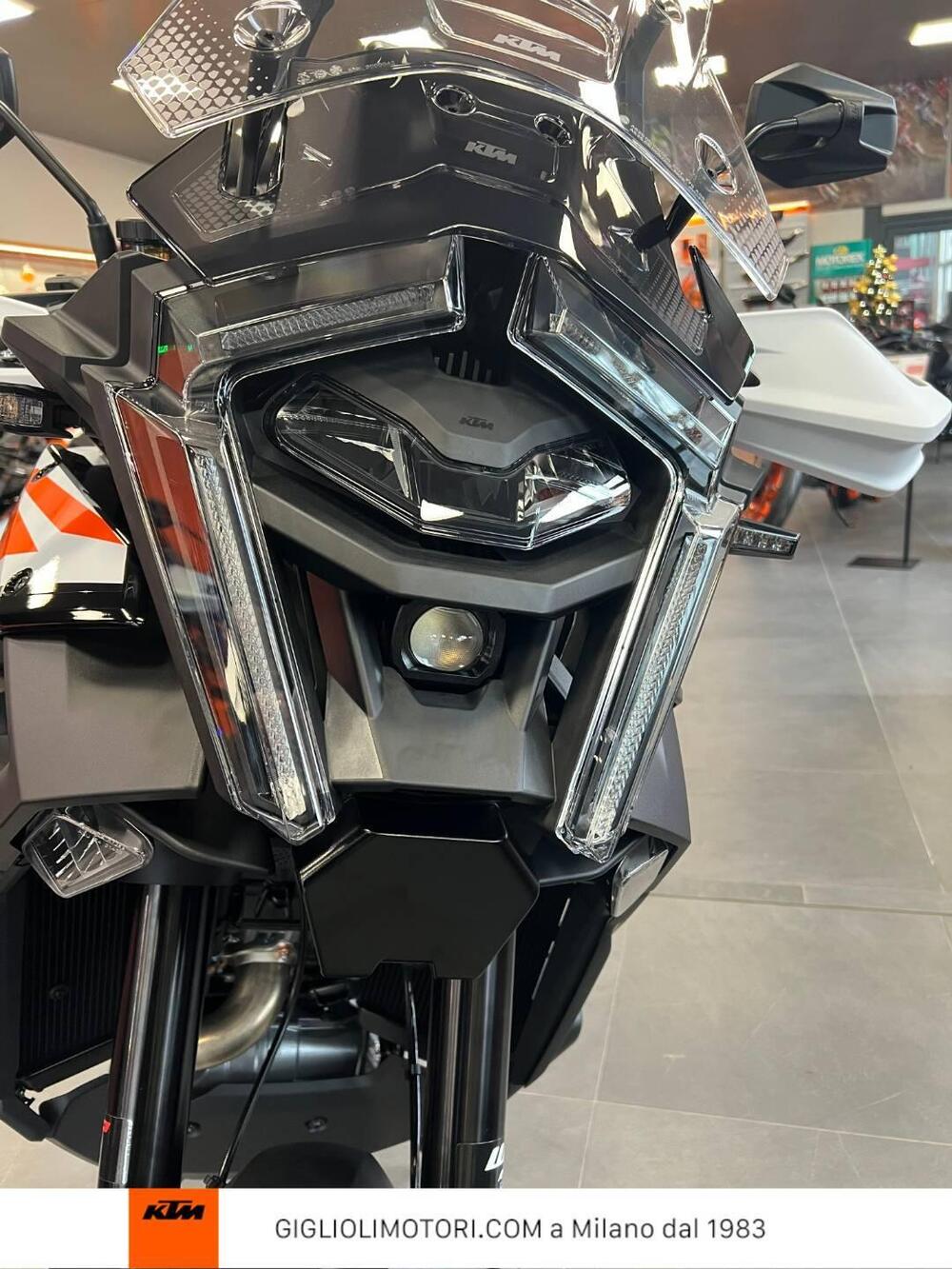 KTM 1390 Super Adventure S EVO (2026) (8)