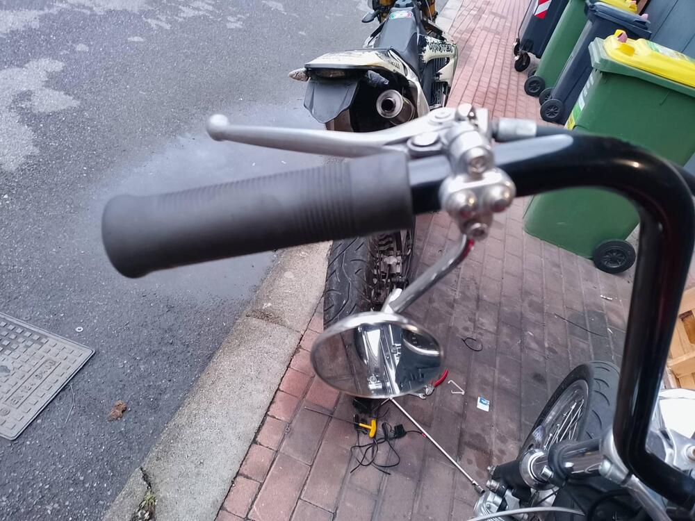 Harley-Davidson 1200 Custom (2004 - 06) - XL 1200C (5)