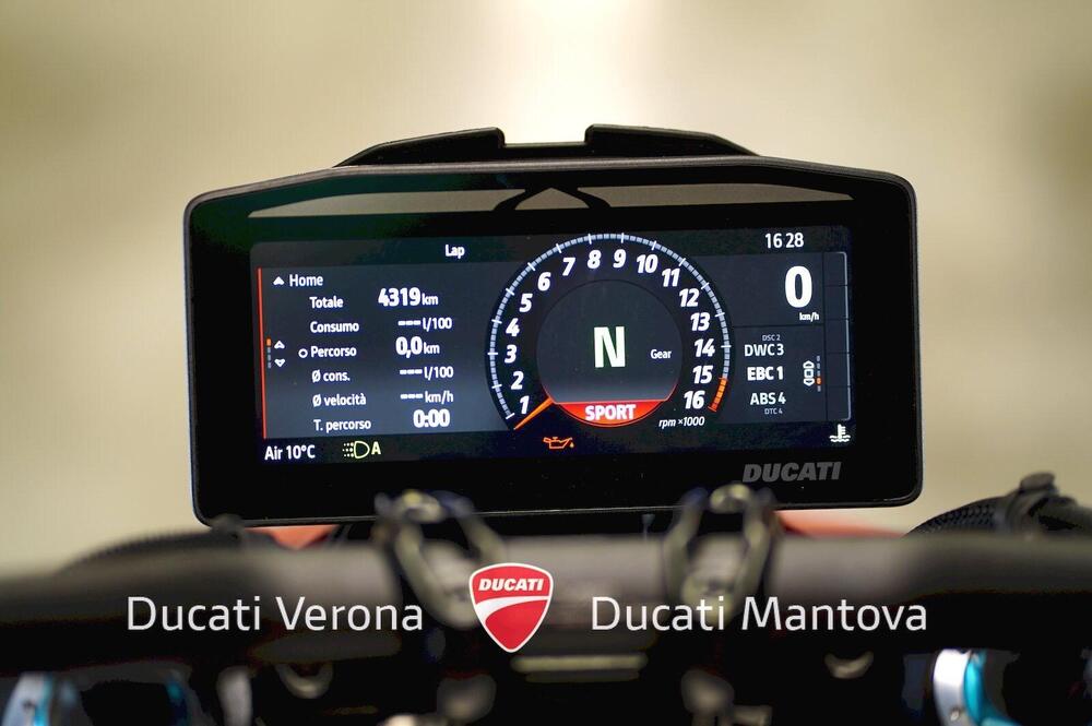 Ducati Streetfighter V4 (2025) (20)