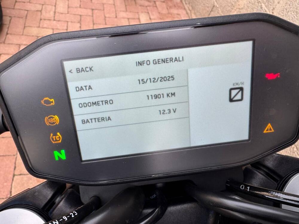 KTM 790 Duke L (2023 - 24) (6)