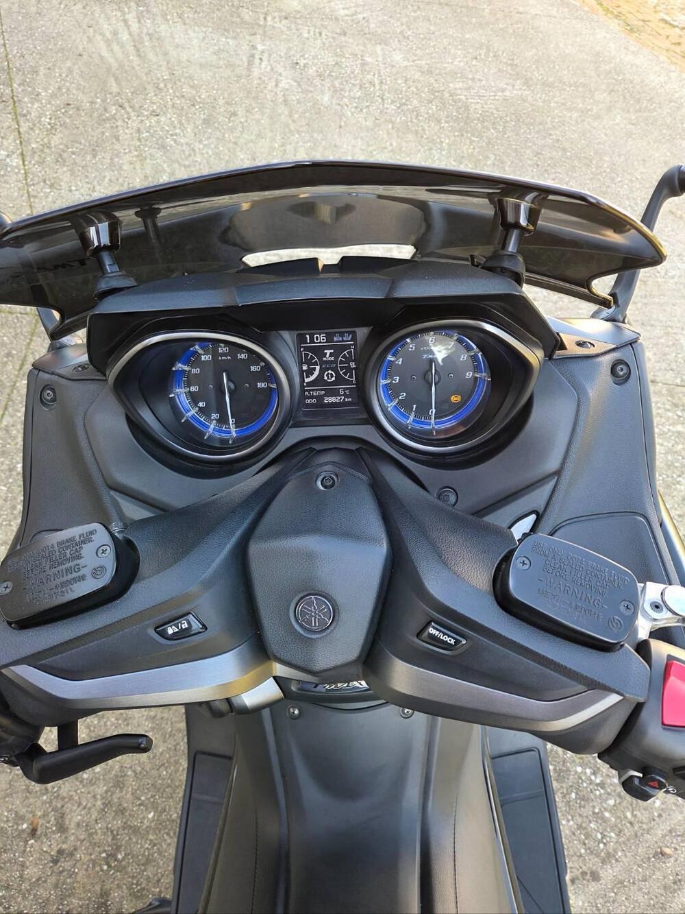 Yamaha T-Max 560 Tech Max (2020) (3)