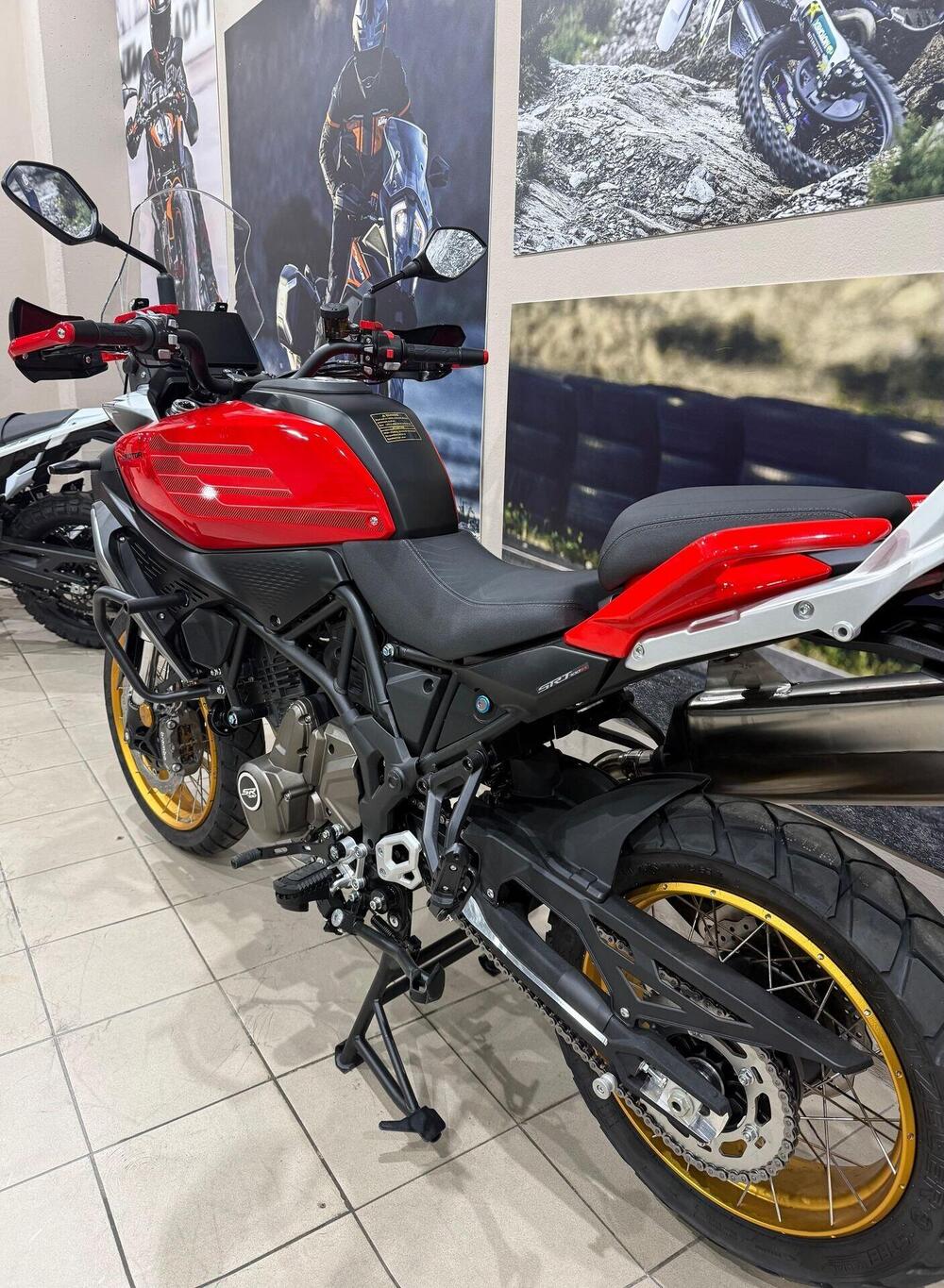 QJ Motor SRT 700 SX (2025) (2)