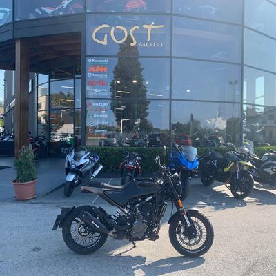 Husqvarna Svartpilen 125 (2021 - 23) usata