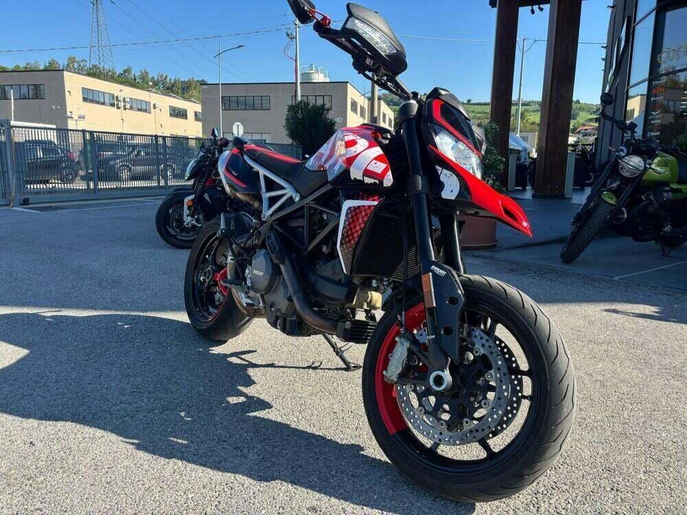 Ducati Hypermotard 950 RVE (2020) (2)
