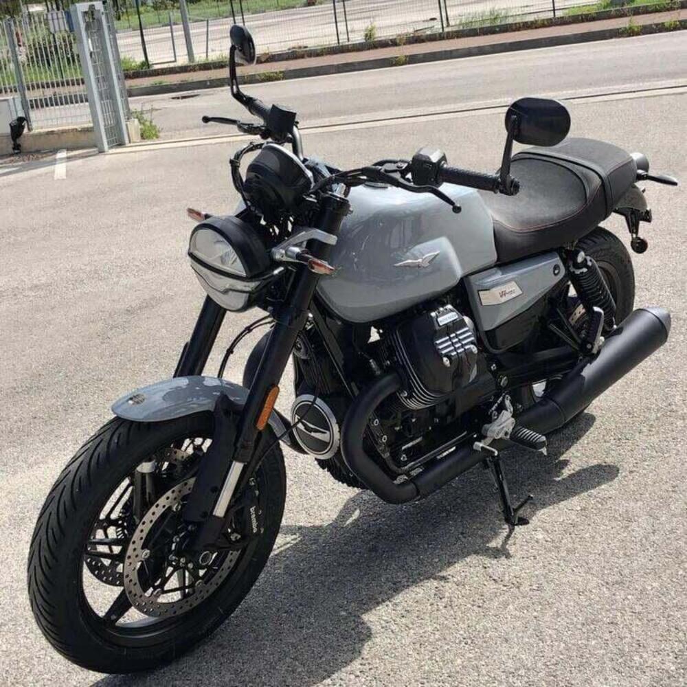 Moto Guzzi V7 Sport (2025) (3)