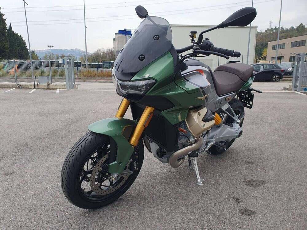 Moto Guzzi V100 Mandello S (2025) (5)