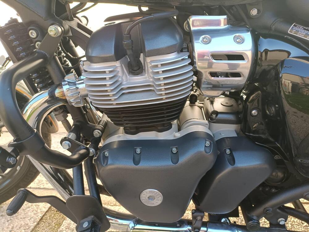 Royal Enfield Super Meteor 650 (2023 - 25) (11)