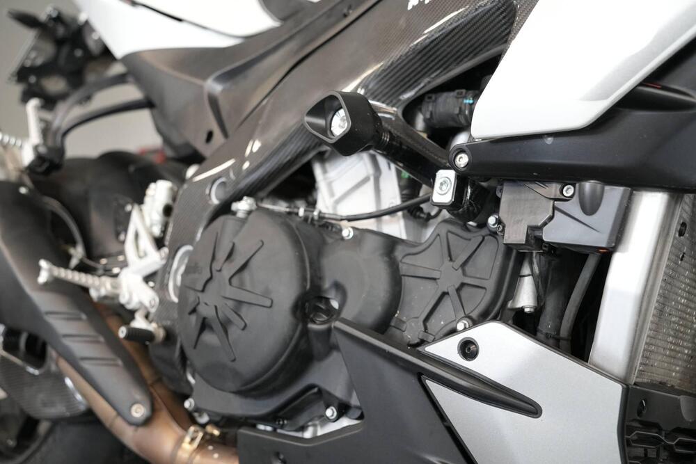 Aprilia Tuono V4 (2021 - 24) (7)