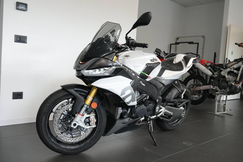 Aprilia Tuono V4 (2021 - 24) (12)