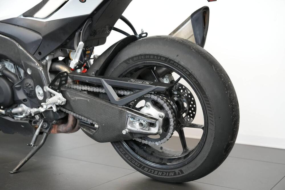 Aprilia Tuono V4 (2021 - 24) (14)