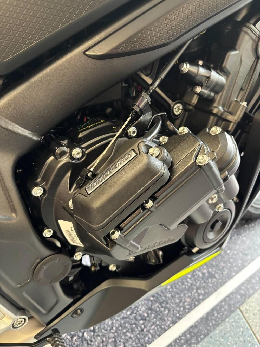 Honda CBR 650 R E-Clutch (2024 - 26) (6)