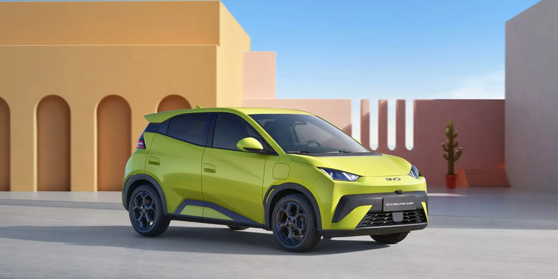 BYD pronta a lanciare in UK il primo ibrido plug-in della gamma Dolphin