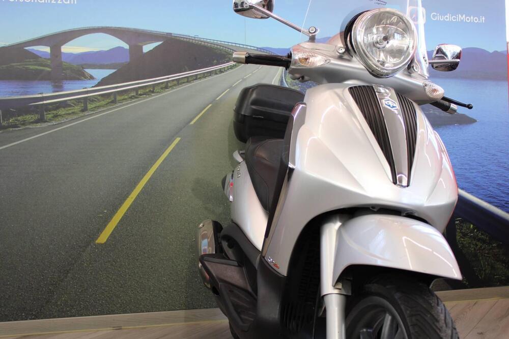 Piaggio Beverly 250 i.e. (2004 - 06) (10)