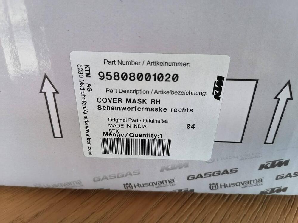 KTM - Headlight mask right - 95808001020 (4)
