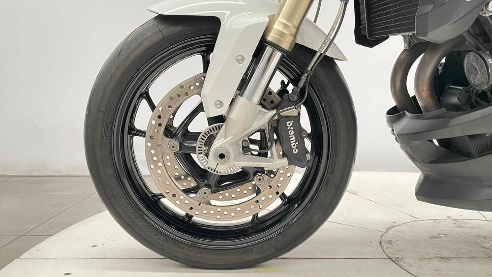 Bmw F 800 R (2015 - 16) (3)