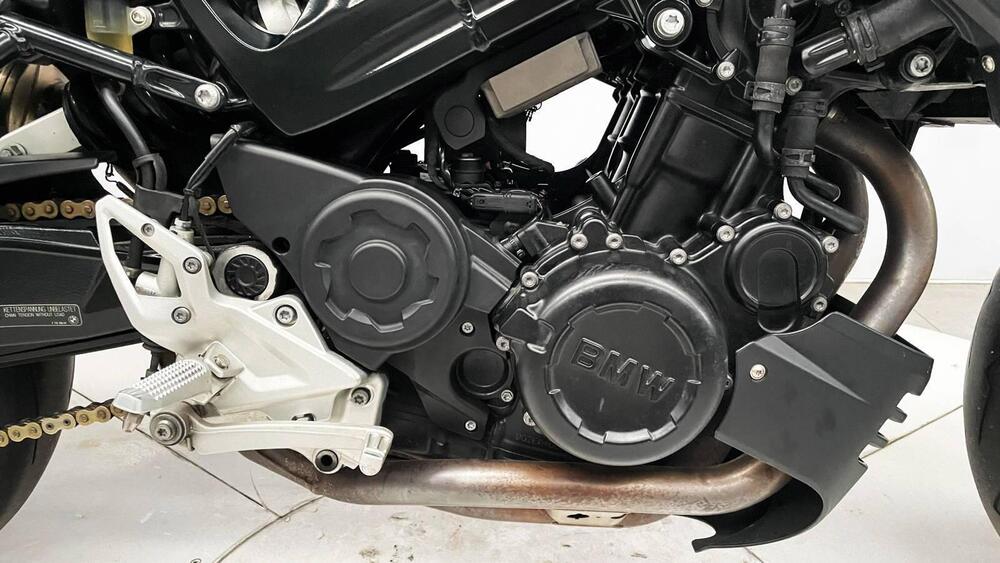 Bmw F 800 R (2015 - 16) (7)