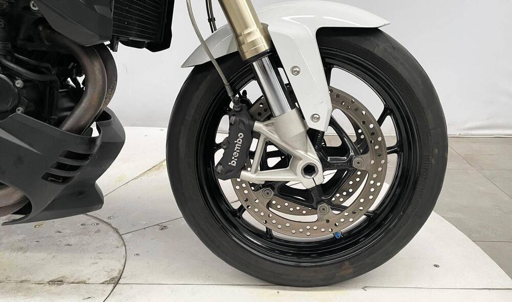 Bmw F 800 R (2015 - 16) (8)