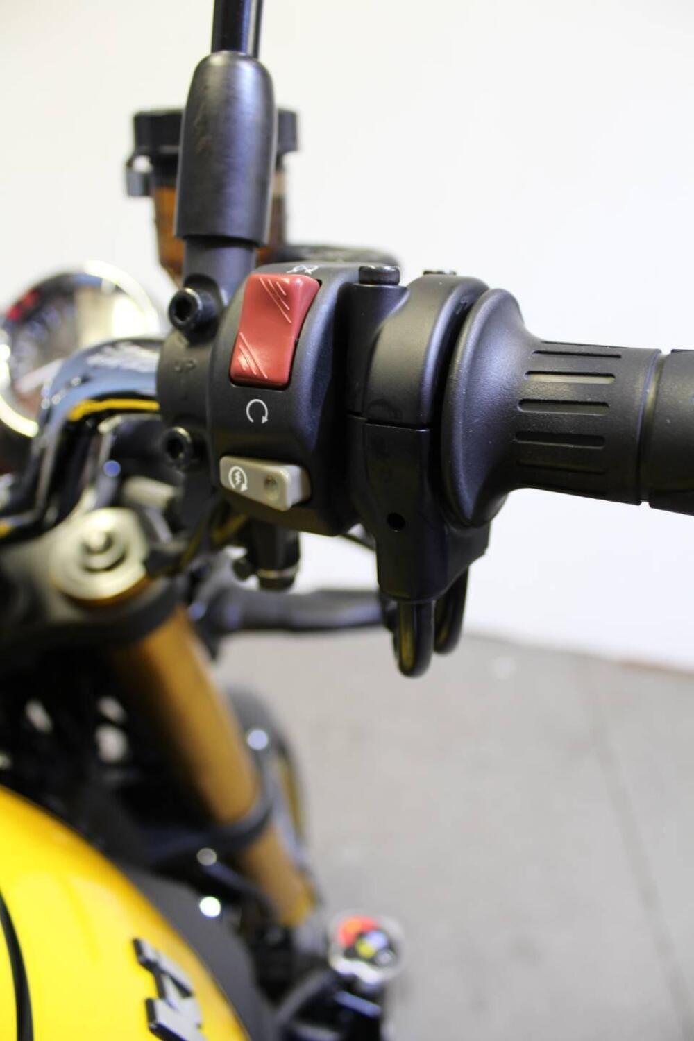 Kawasaki Z 900 RS SE (2022 - 25) (11)