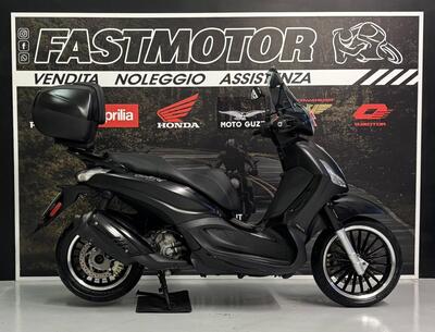 Piaggio Beverly 300 i.e. Police ABS-ASR (2017 - 20) usata