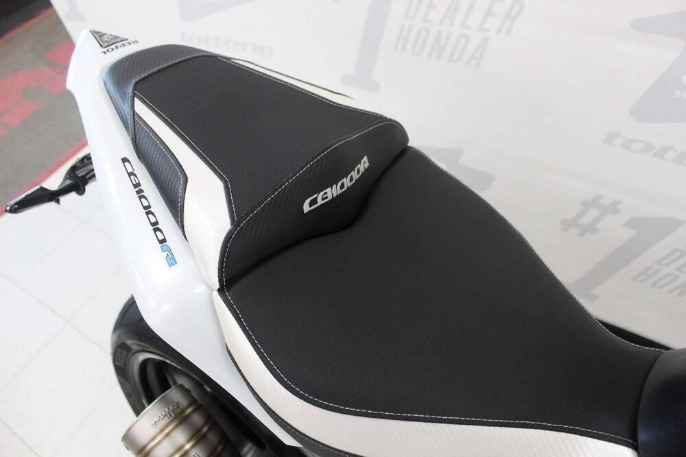 Honda CB 1000 R (2008 - 10) (6)