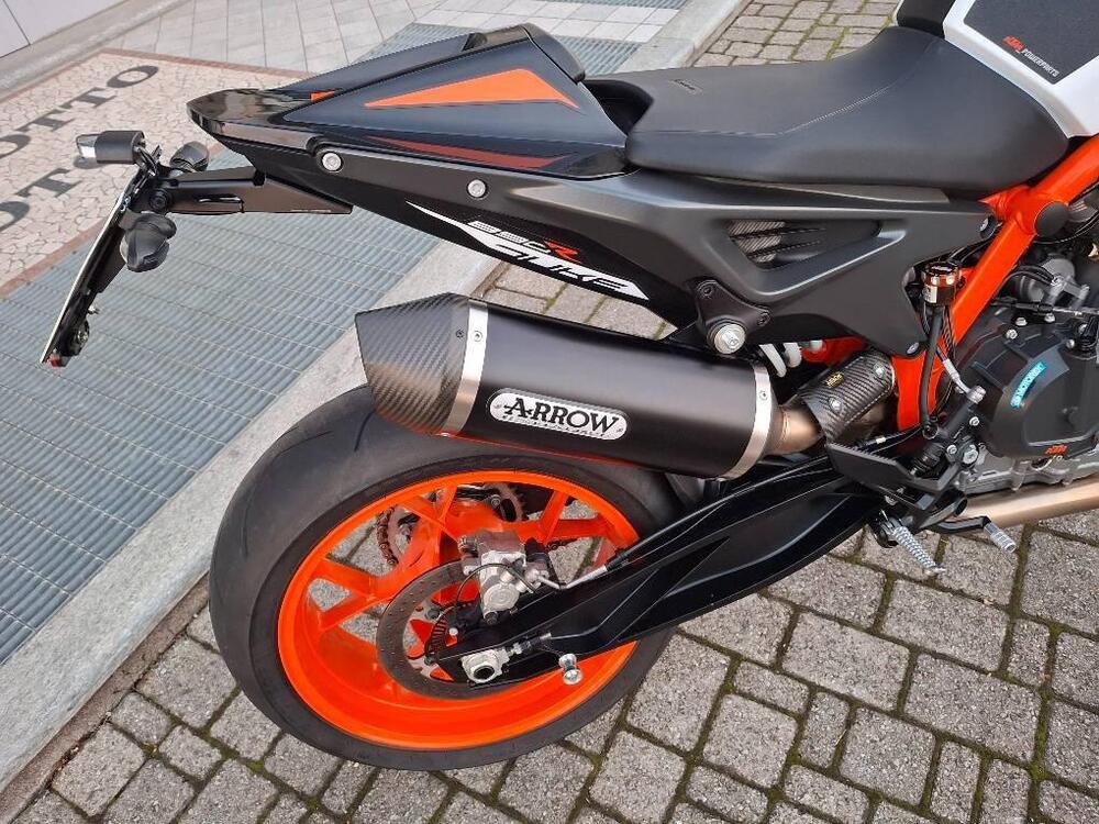 KTM 890 Duke R (2021) (4)