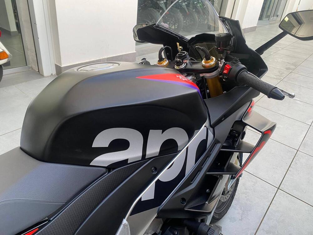 Aprilia RSV4 1100 Factory (2021 - 24) (10)