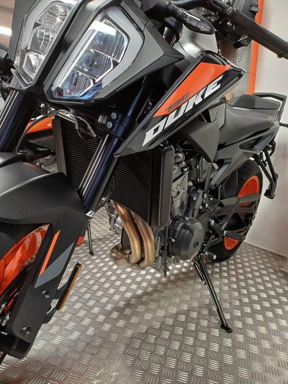 KTM 790 Duke (2025 - 26) (5)