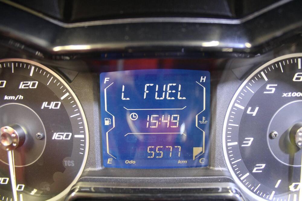 Yamaha X-Max 300 Tech Max (2021 - 24) (3)