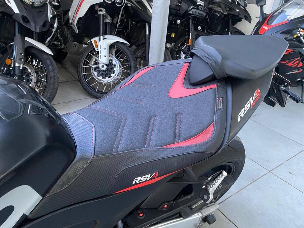 Aprilia RSV4 1100 Factory (2021 - 24) (11)