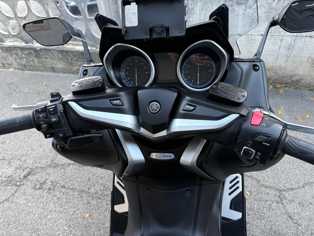 Yamaha T-Max 530 DX (2017 - 19) (13)