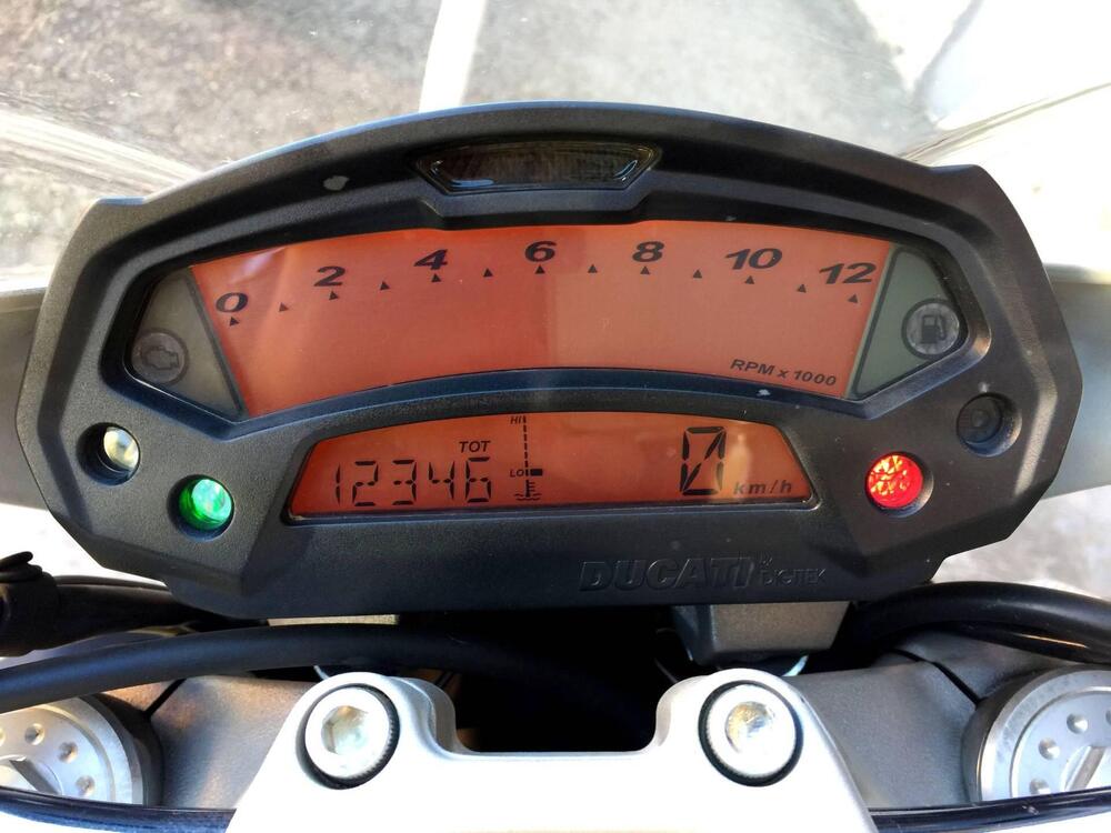 Ducati Monster 696 Plus (2007 - 14) (11)