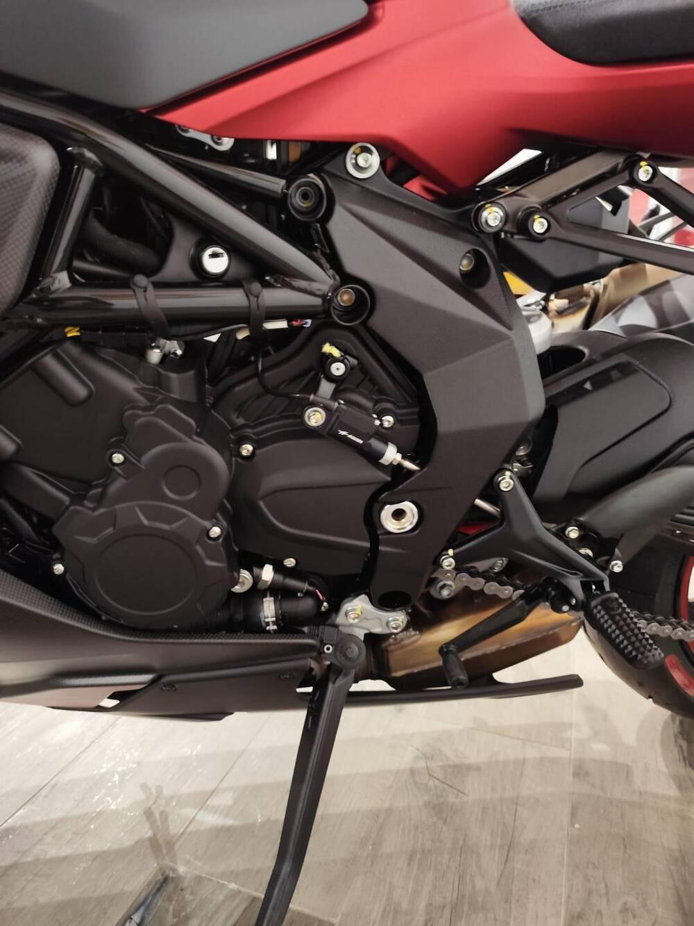MV Agusta F3 800 RR (2022 - 25) (16)