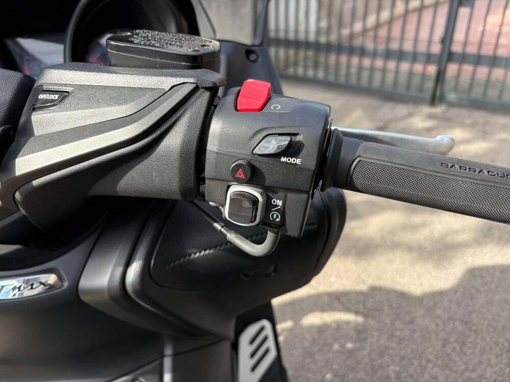 Yamaha T-Max 560 (2020 - 21) (20)