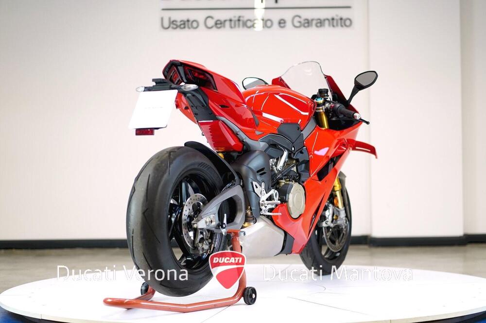Ducati Panigale V4 S (2025) (7)