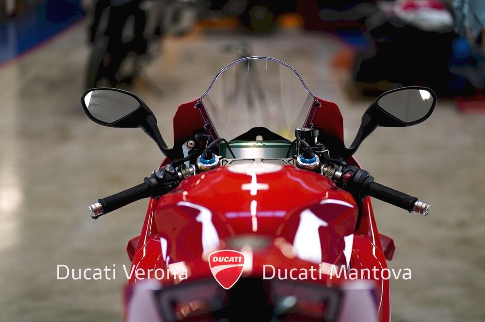 Ducati Panigale V4 S (2025) (17)