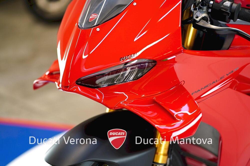 Ducati Panigale V4 S (2025) (18)