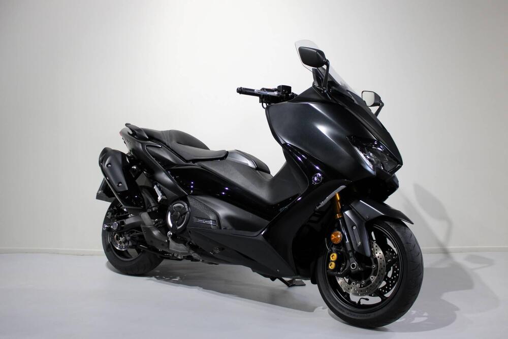 Yamaha T-Max 560 Tech Max (2020) (2)