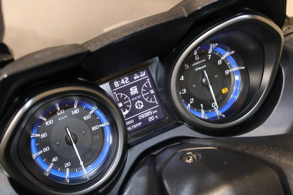 Yamaha T-Max 560 Tech Max (2020) (6)