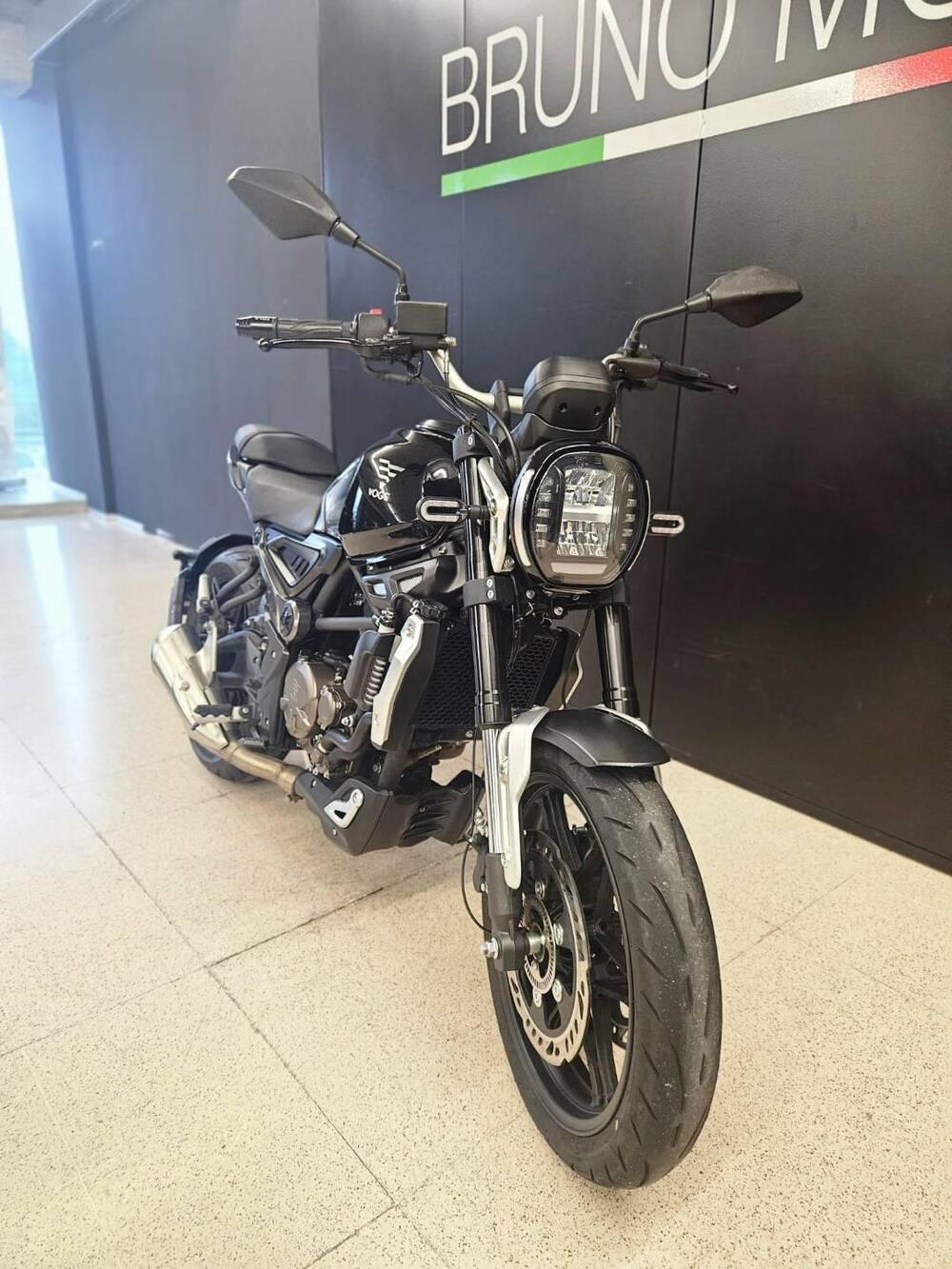 Voge Trofeo 300AC (2021 - 25) (4)