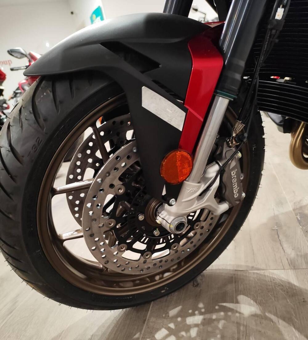 MV Agusta Turismo Veloce 800 Lusso SCS (2021 - 25) (12)
