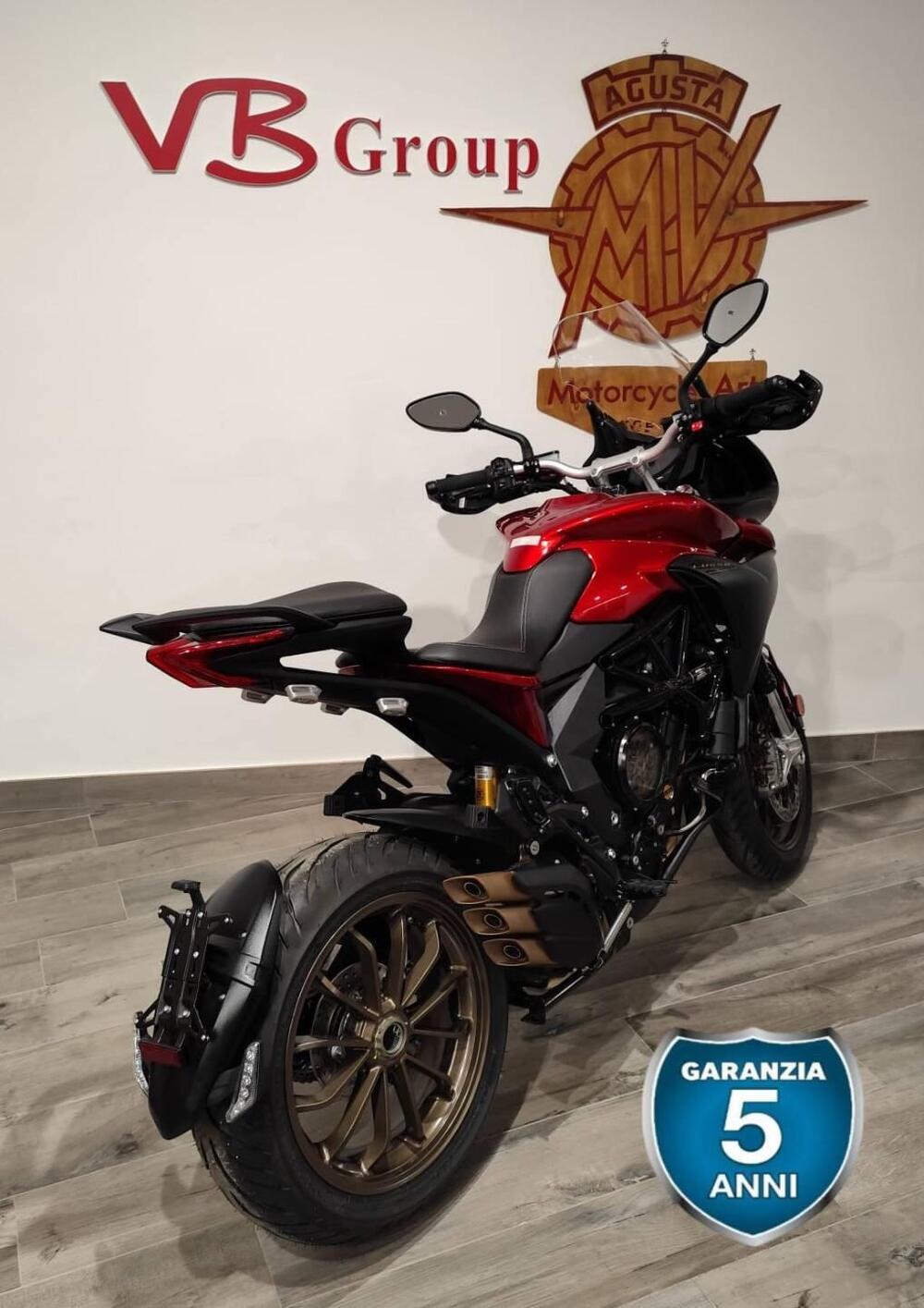 MV Agusta Turismo Veloce 800 Lusso SCS (2021 - 25) (8)