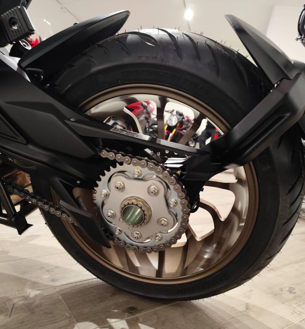 MV Agusta Turismo Veloce 800 Lusso SCS (2021 - 25) (19)