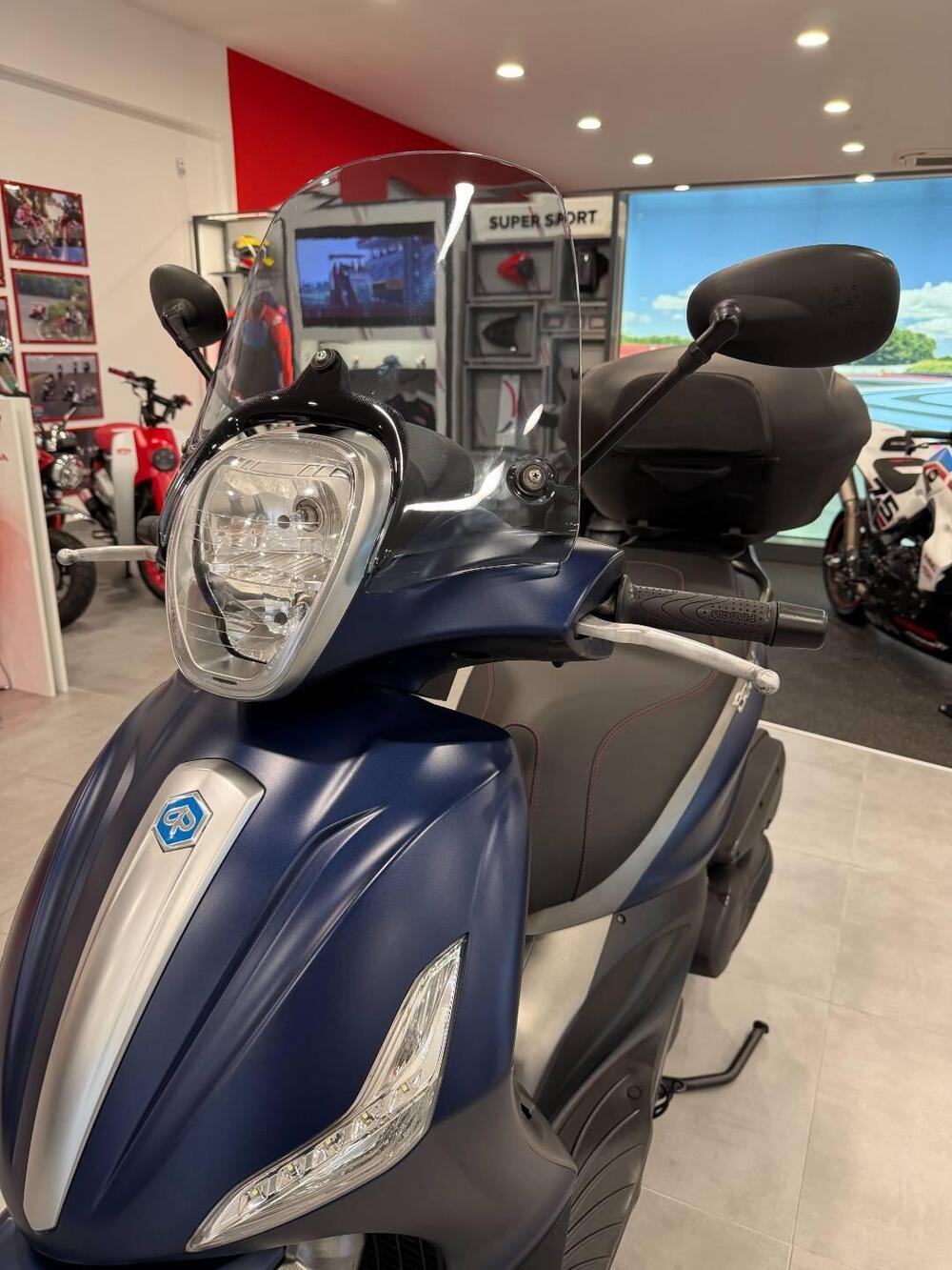 Piaggio Beverly 350 S ABS (2019 - 20) (2)