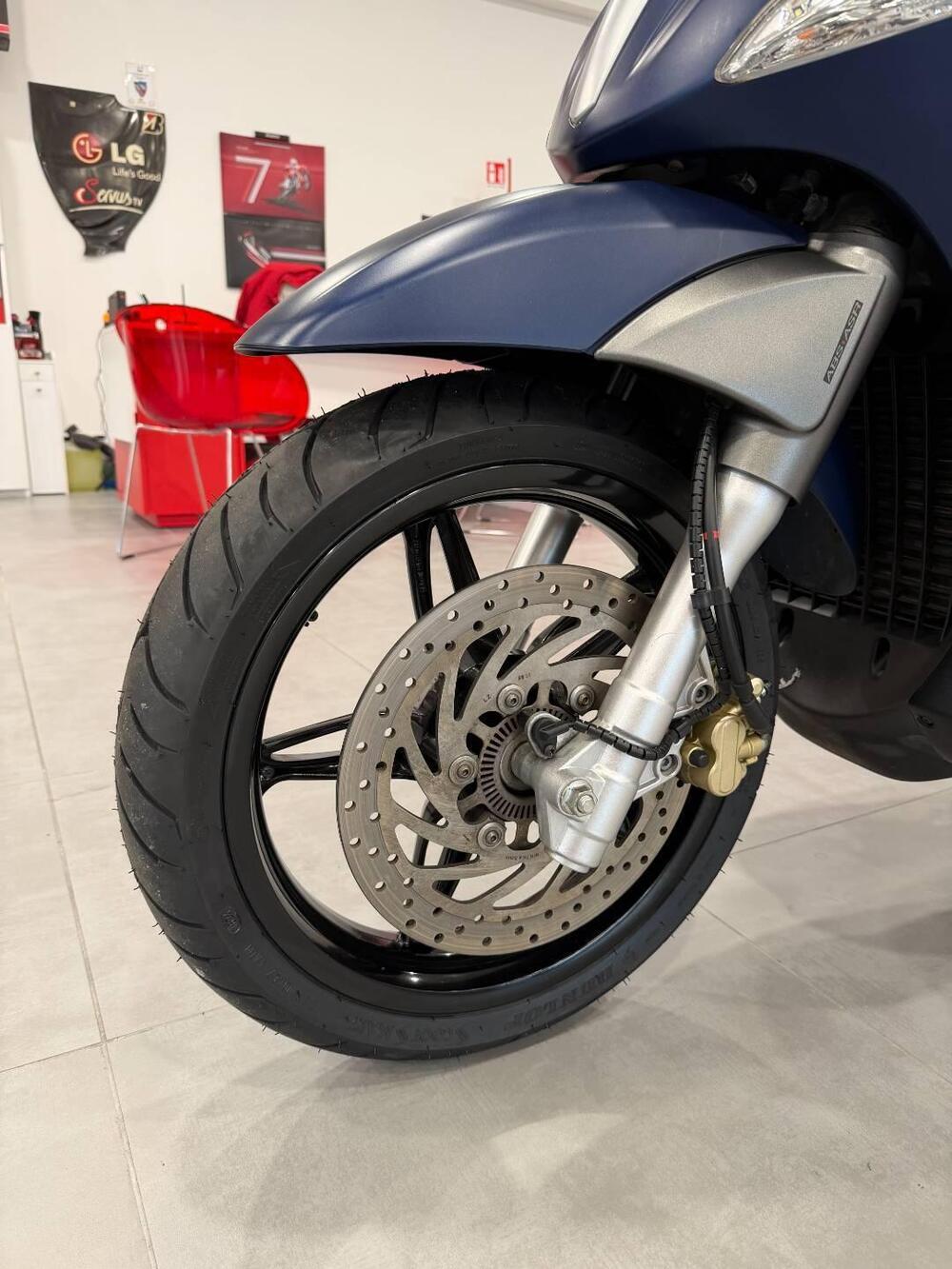 Piaggio Beverly 350 S ABS (2019 - 20) (11)